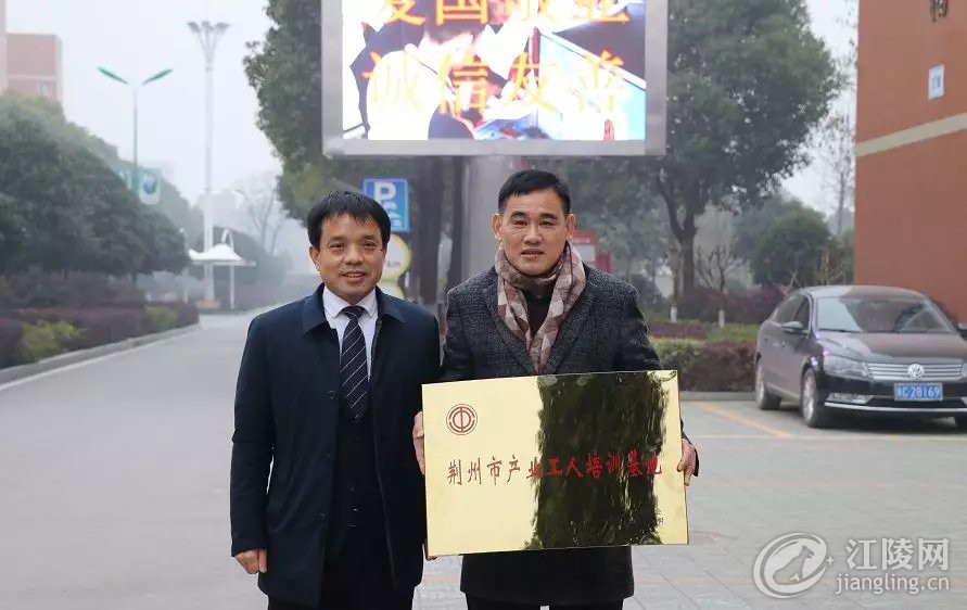 @W(xu)У衰GЮa(chn)I(y)Ӗ(xn)ءʾ